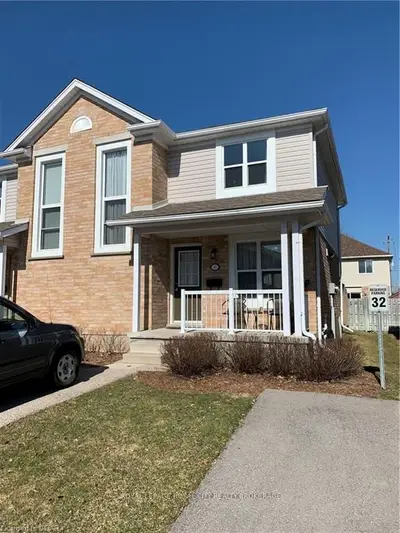 240 London Road W 93, Guelph, On N1h 8n8