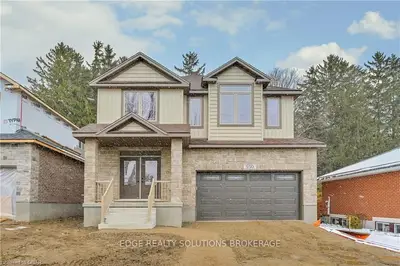 00 James Street, Centre Wellington, On N1m 2h8