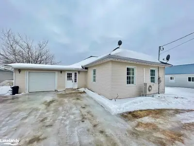 19 NOTRE DAME Street W, French River / Rivière des Français, ON P0M 2N0