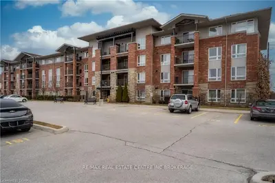 60 Lynnmore Street 401, Guelph, On N1l 0j8