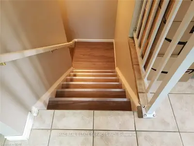 310 Scottsdale Drive 43, Guelph, On N1g 2k8