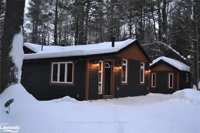 1935 OLD MUSKOKA Road, Huntsville, ON P0B 1M0