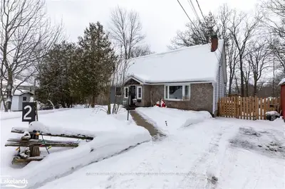 2 ANSLEY Street, Parry Sound, ON P2A 1L6