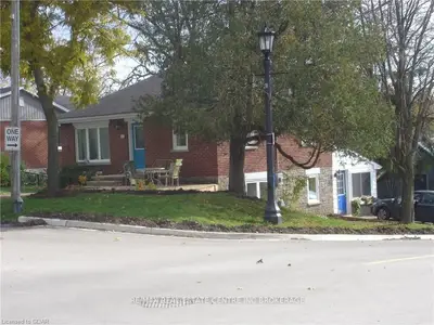 17 Church Street W A, Centre Wellington, On N0b 1s0