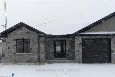 170 Miller Street, Wellington North, On N0g 2l3