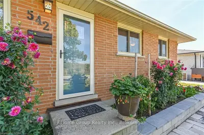 542 College Avenue W, Guelph, On N1g 1t5