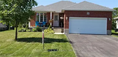 9 Andrew Street, Wellington North, On N0g 1a0