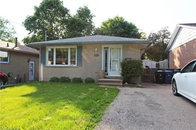 170 Country Club Drive, Guelph, On N1e 3l2