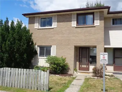 505 Woodlawn Road E, Guelph, On N1e 1c1