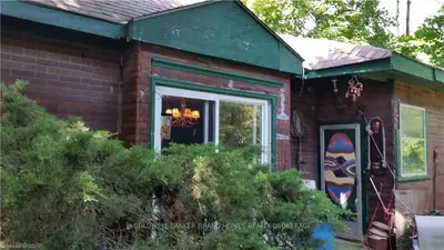 998 Victoria Road S, Guelph, On N1h 6h8