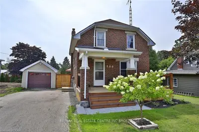 680 St Andrew Street W, Centre Wellington, On N1m 1p6