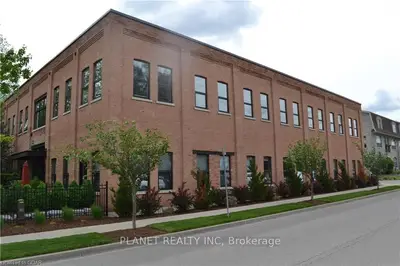 60 Cardigan Street 205, Guelph, On N1h 3z6