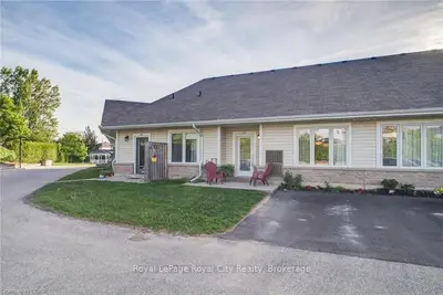 760 Woodhill Drive 215, Centre Wellington, On N1m 3w5