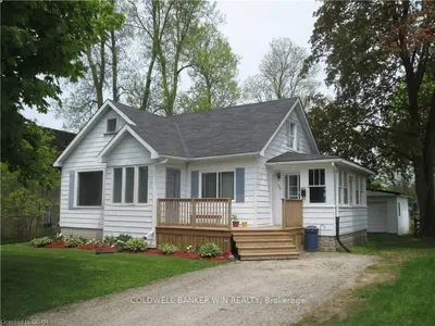 146 Egremont Street N, Wellington North, On N0g 2l0