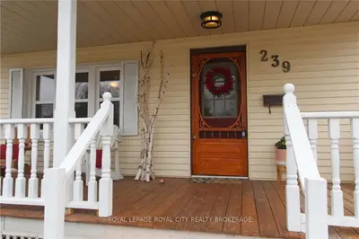 239 Delhi Street, Guelph, On N1e 4k5