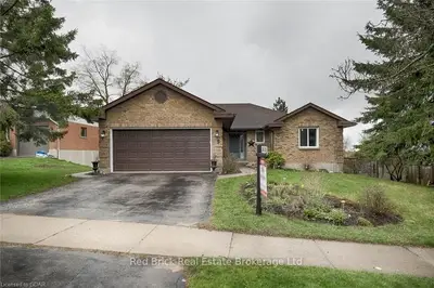 5 Gourlay Road, Centre Wellington, On N0b 1s0