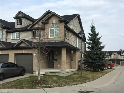 30 Vaughan Street 38, Guelph, On N1g 0b6