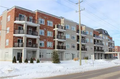 245 Scotland Street 101, Centre Wellington, On N1m 0b5