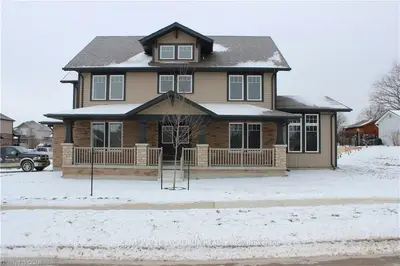 11 Riley Crescent, Centre Wellington, On N1m 0c1