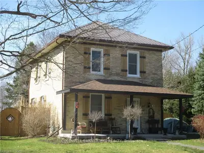 451 Birmingham Street W, Wellington North, On N0g 2l1