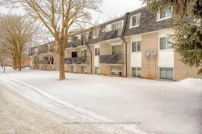 118 S Preston Street 211, Wellington North, On Nog 1a0