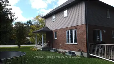 110 Church Street N, Wellington North, On N0g 2l2
