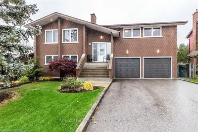 11 Woodland Glen Drive, Guelph, On N1g 3n2
