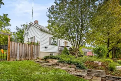 279 St Patrick Street E, Centre Wellington, On N1m 1m5