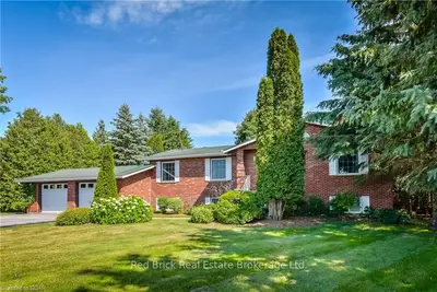 710 St George Street E, Centre Wellington, On N1m 3j5