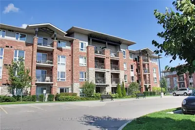 60 Lynnmore Street 103, Guelph, On N1l 0j8