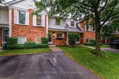 129 Victoria Road N 53, Guelph, On N1e 6t8