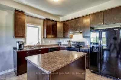153 Courtney Street, Centre Wellington, On N1m Oe2
