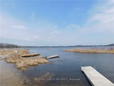 16 Lake Drive, South Bruce Peninsula, On N0h 1a0