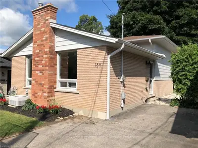 184 Country Club Drive, Guelph, On N1e 3l2
