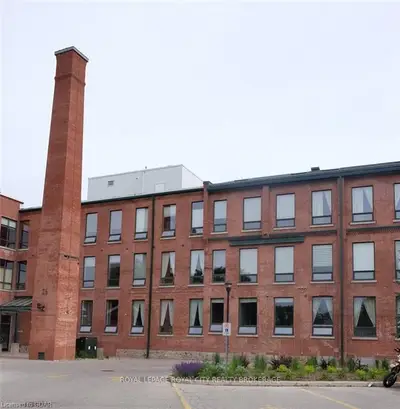 26 Ontario Street 215, Guelph, On N1e 7k1