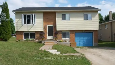 24 Eastview Drive, Wellington North, On N0g 1a0