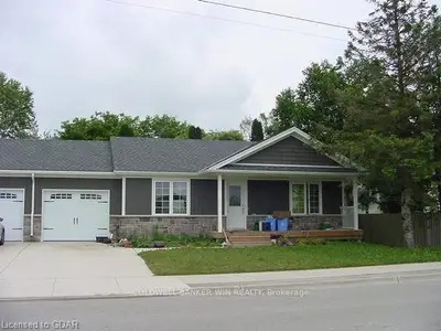 362 Cork Street, Wellington North, On N0g 2l3