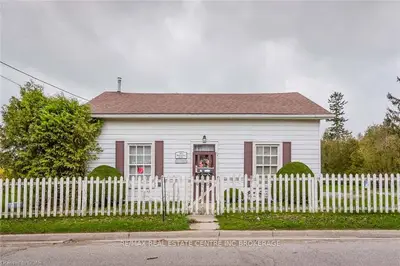 645 Perry Street, Centre Wellington, On N1m 2r5