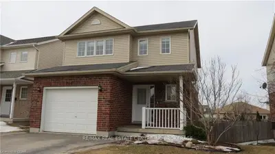 944 Gzowski Street, Centre Wellington, On N1m 3v9