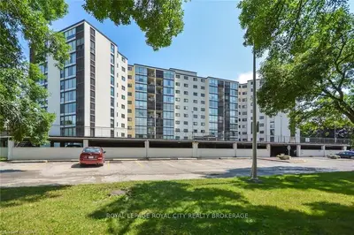 19 Woodlawn Road E 112, Guelph, On N1h 7b1