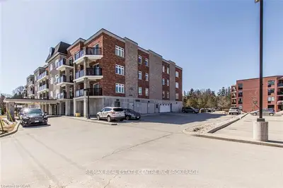 245 Scotland Street 206, Centre Wellington, On N1m 0b5
