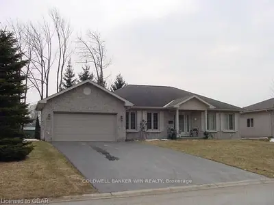 21 Fairway Avenue, Meaford, On N4l 1x8