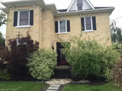 272 Wellington Street E, Wellington North, On N0g 2l2