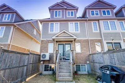 15 Carere Crescent 27b, Guelph, On N1e 0k4
