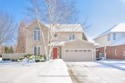 2 Marsland Court, Guelph, On N1l 1h4