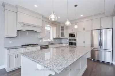18 Mcintyre Court, Guelph, On N1l 0n1