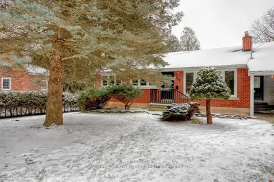 304 Delhi Street, Guelph, On N1e 4l1