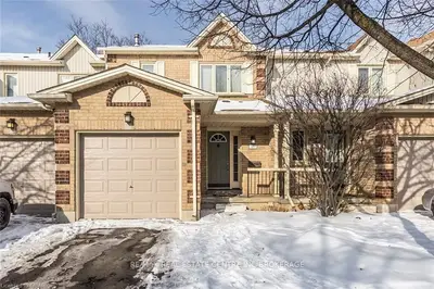 302 College Avenue W 65, Guelph, On N1g 4t6