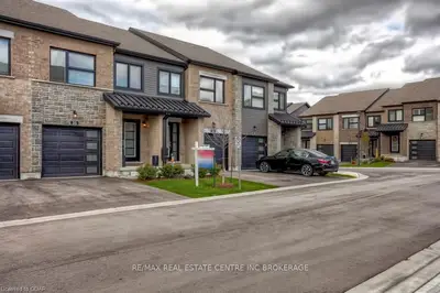 91 Poppy Drive E 16, Guelph, On N1l 0m6