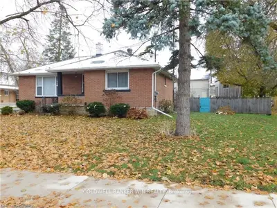 220 Egremont Street S, Wellington North, On N0g 2l2
